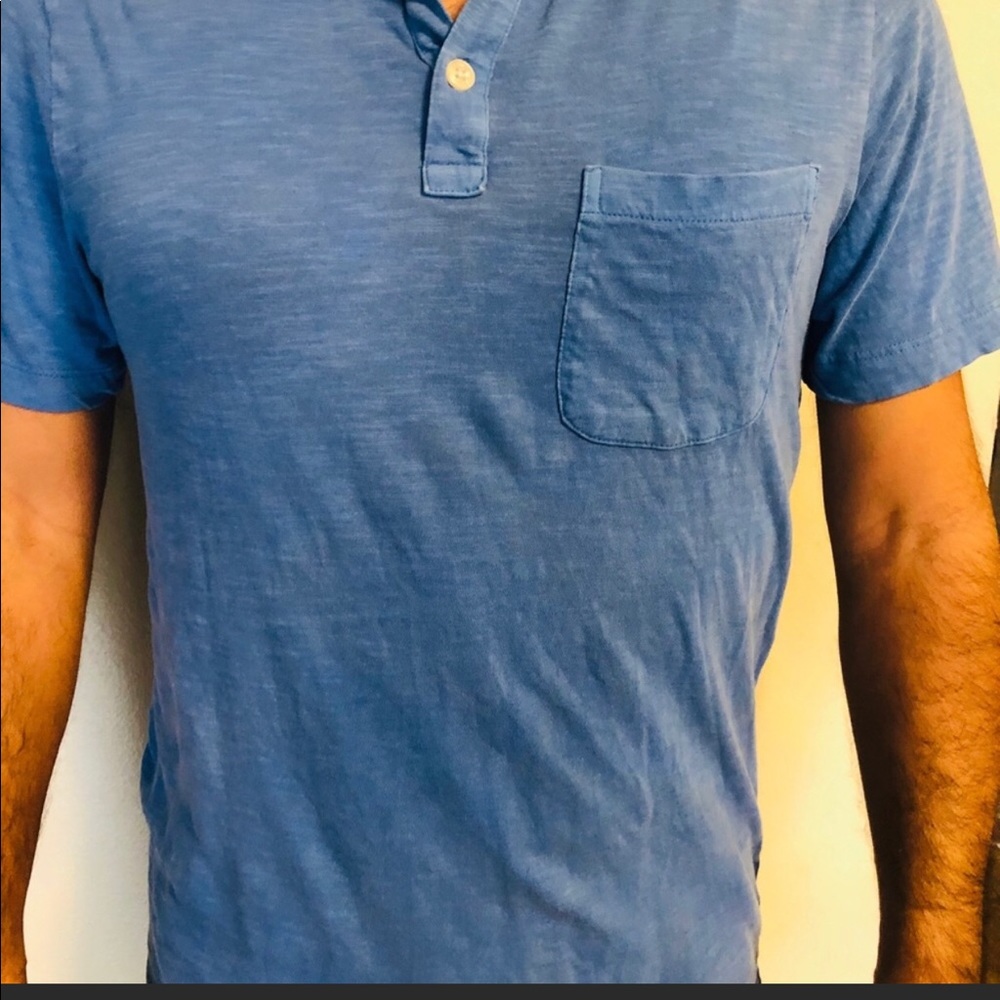 Blue color short sleeve shirt 👕